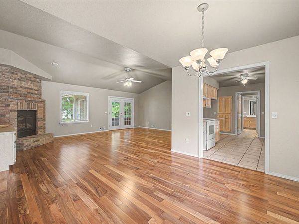 7 Shanklin Drive , Bella Vista, AR 72715