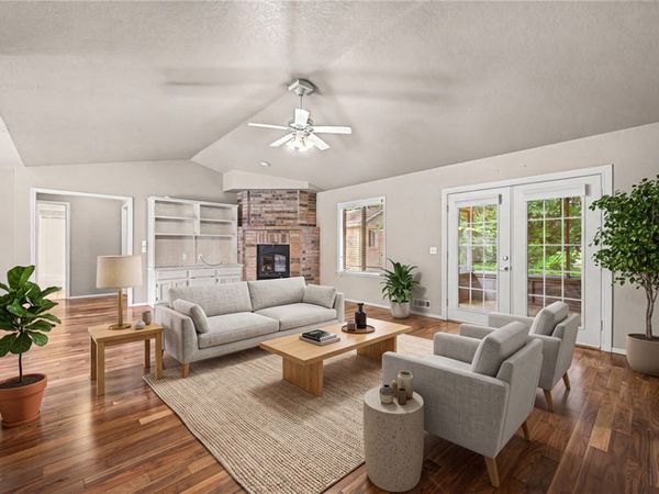 7 Shanklin Drive, Bella Vista, AR 72715