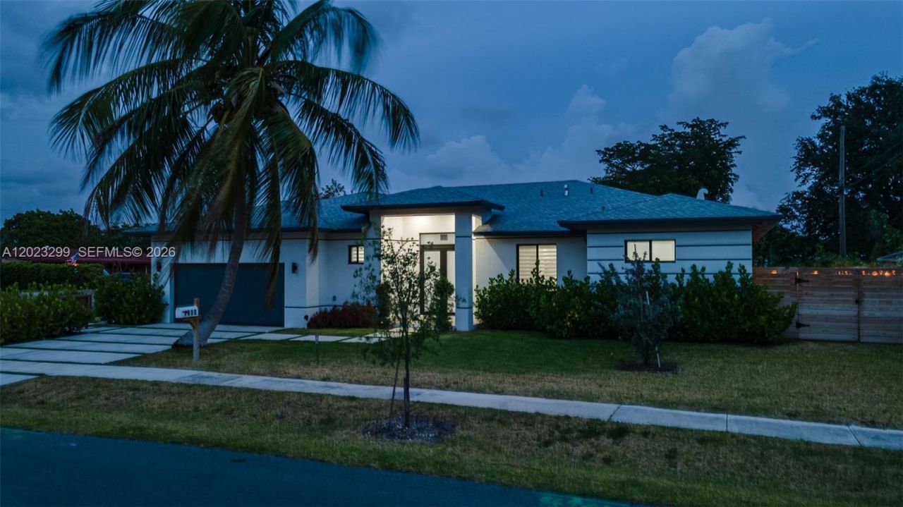 1930 SW 36th Ave , Fort Lauderdale, FL 33312 Photo