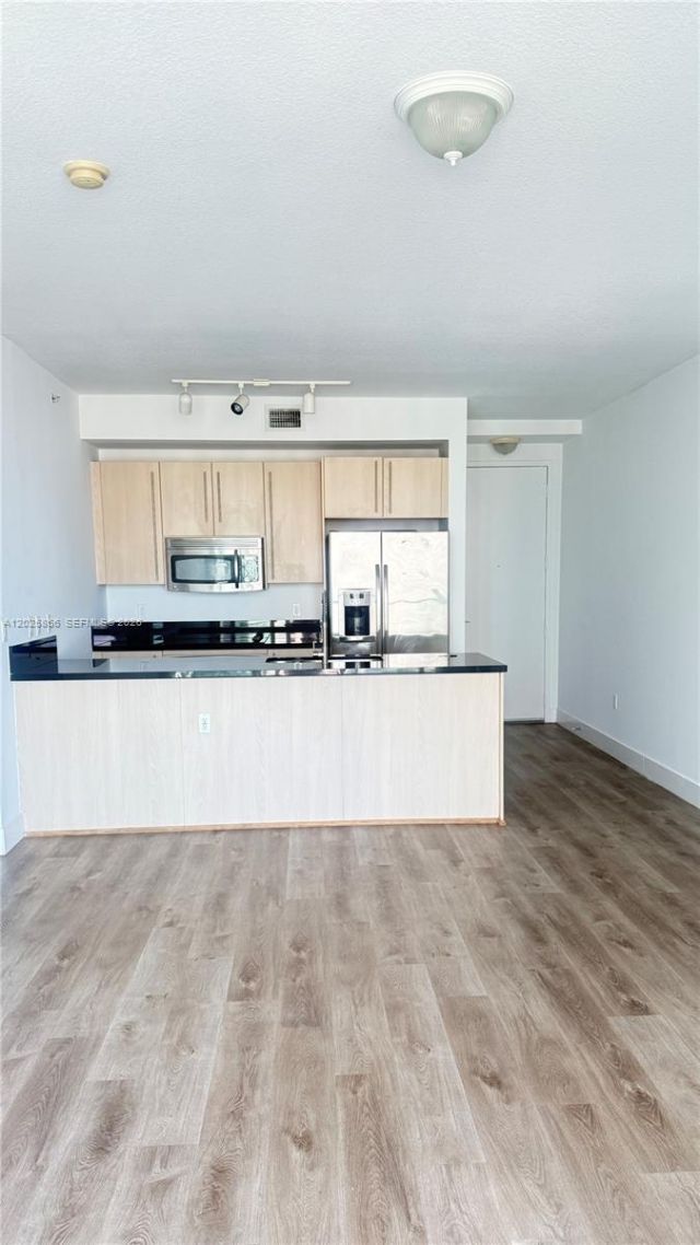 79 SW 12 St, Unit 2911-S, Miami, FL 33130 Photo