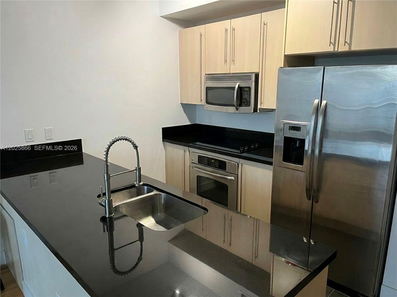 79 SW 12 St, Unit 2911-S, Miami, FL 33130 Photo