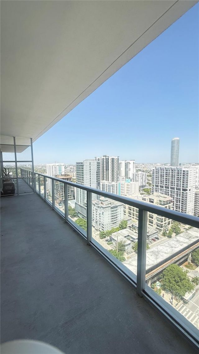 79 SW 12 St, Unit 2911-S, Miami, FL 33130 Photo