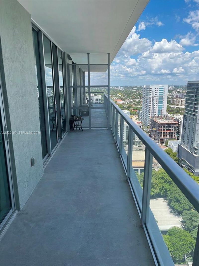 79 SW 12 St, Unit 2911-S, Miami, FL 33130 Photo