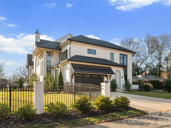4142 Pineview Road , Charlotte, NC 28211