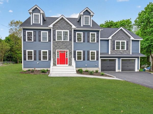 16 Skyline Dr, Billerica, MA 01821