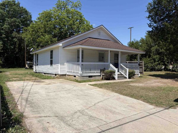 516 Gapway St. , Mullins, SC 29574