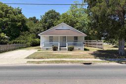 516 Gapway St.  photo 4