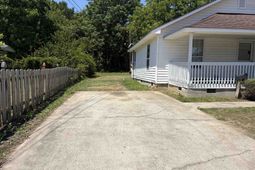 516 Gapway St.  photo 4