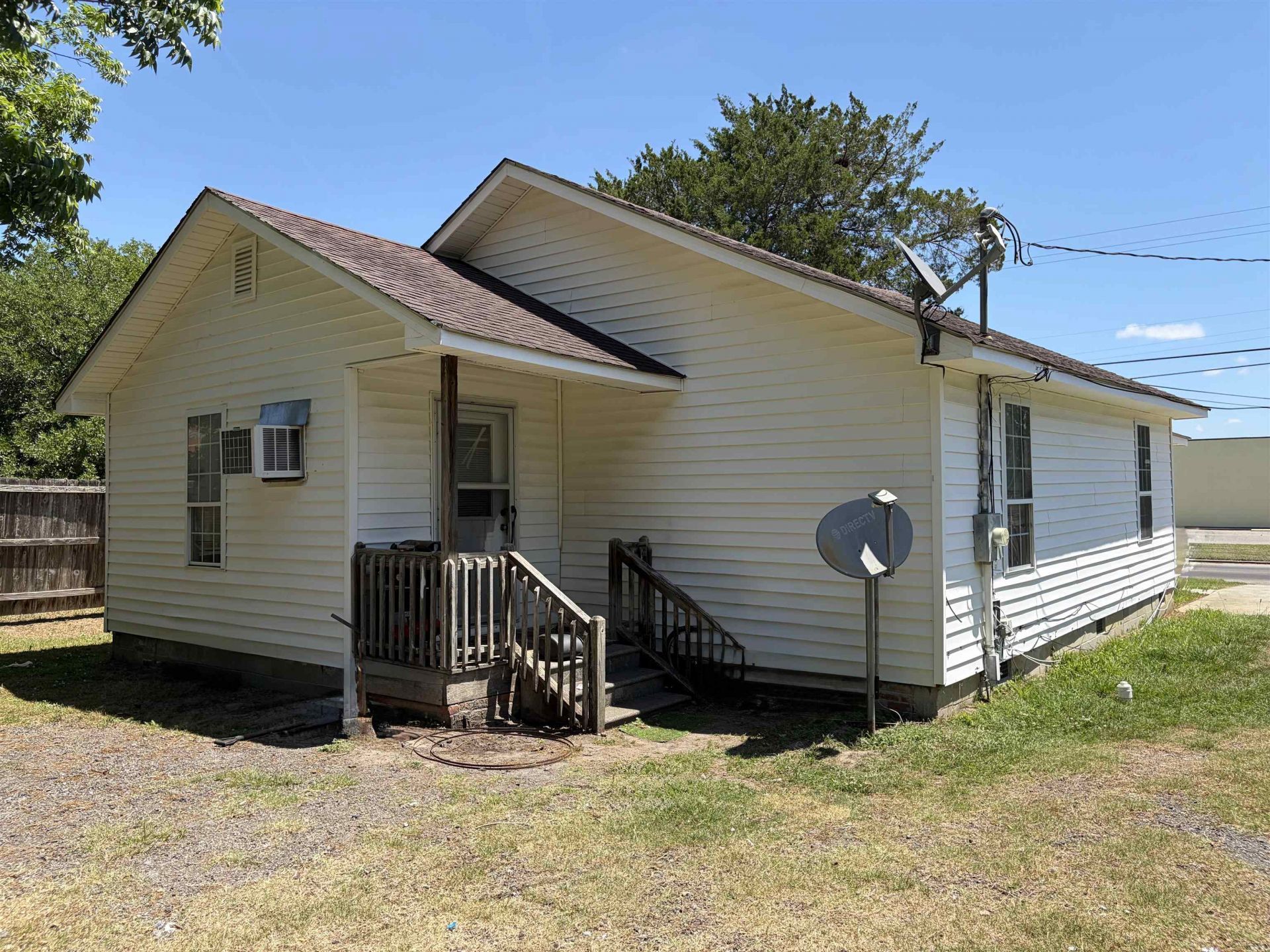 516 Gapway St.  Photo 5