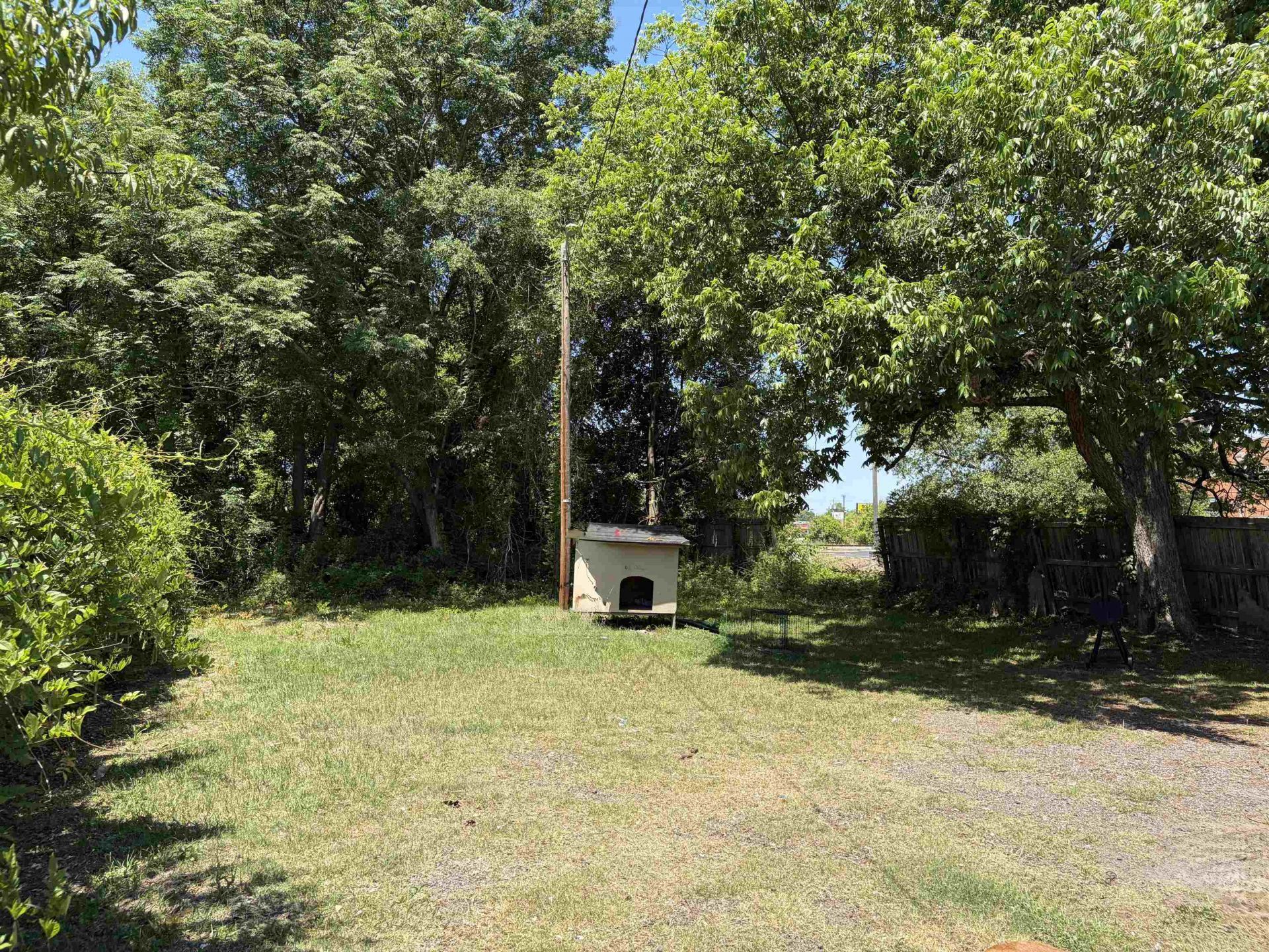 516 Gapway St.  Photo 6