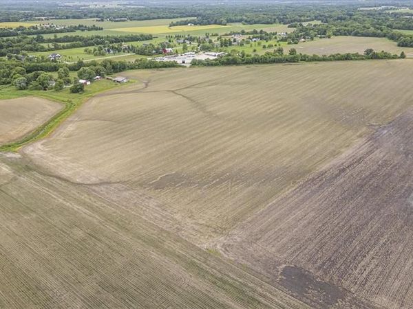 5238 N State Route 157 , Edwardsville, IL 62025