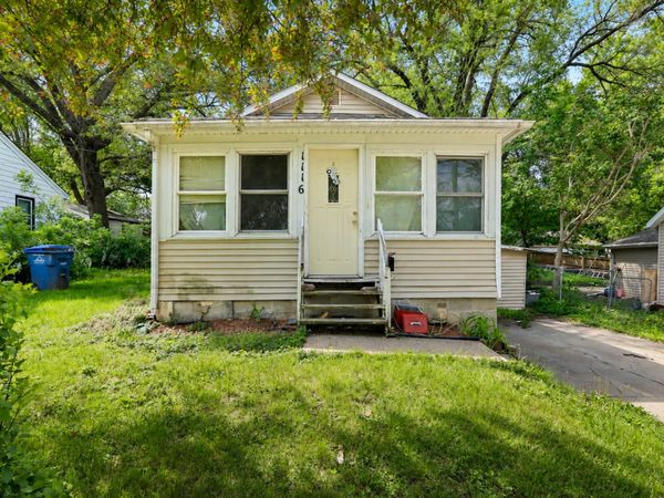 1116 Creston Avenue , Des Moines, IA 50315