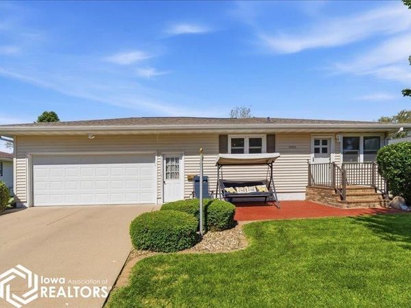 2003 Wardview Road, Marshalltown, IA 50158