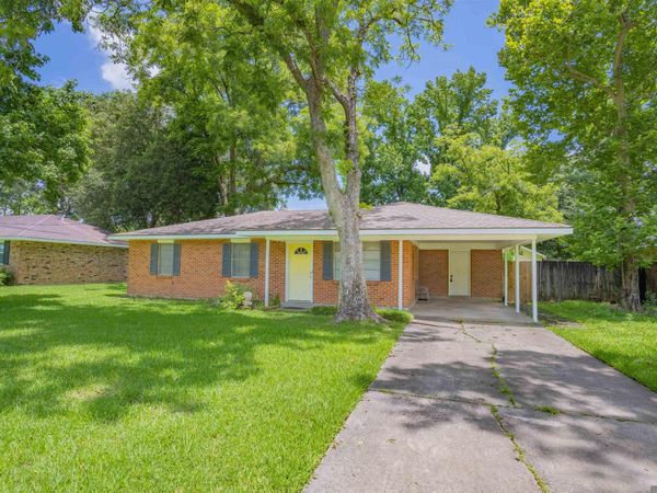 29764 Aster St, Walker, LA 70785