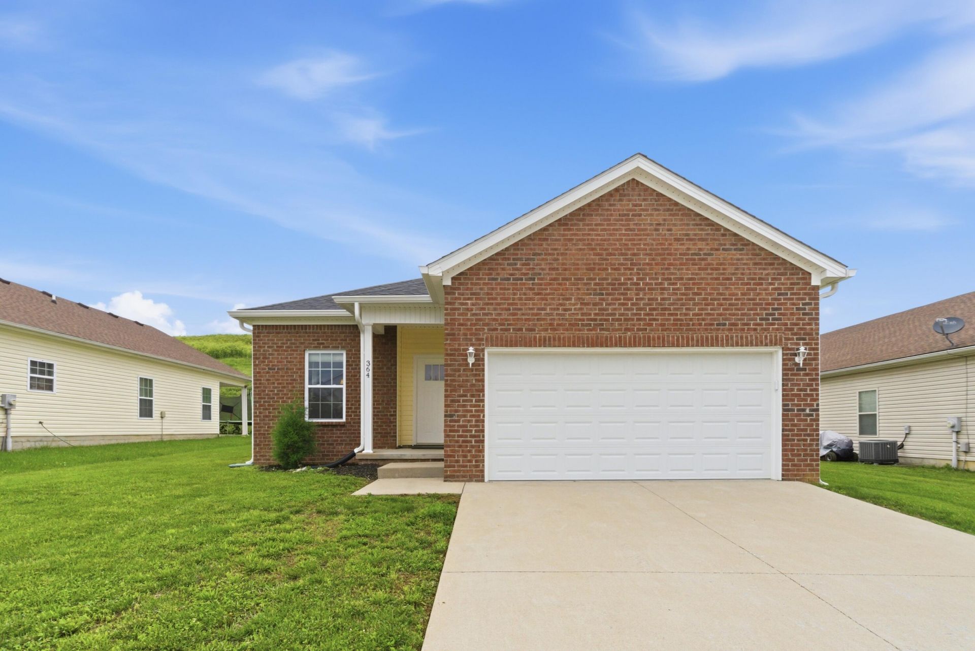 364 Oxford Circle, Richmond, KY 40475 Main Photo