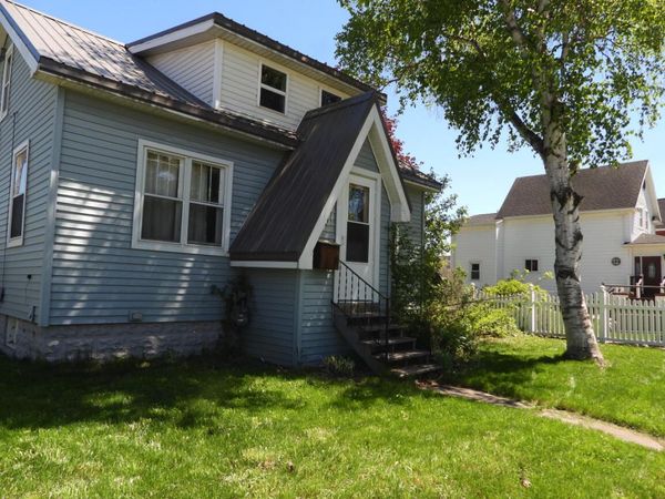 1001 Augusta Street, Sault Ste Marie, MI 49783