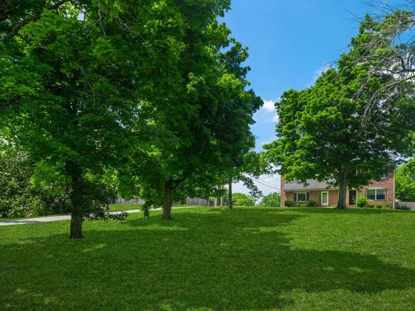2920 Lebanon Pike , Nashville, TN 37214