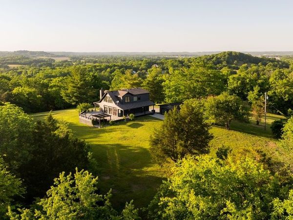 2351 Harlan Rd , Columbia, TN 38401