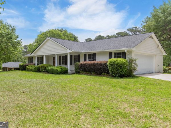 256 Teresa Lane, Loganville, GA 30052