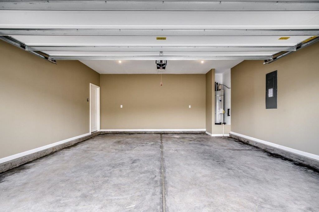 627 Muster Field Ct.  Photo 32