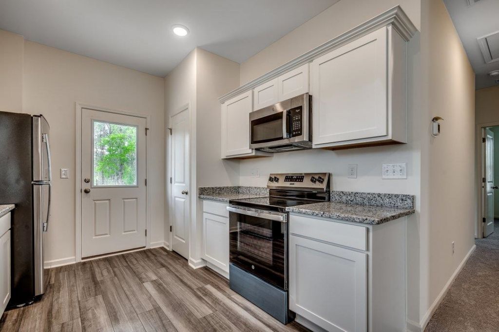627 Muster Field Ct.  Photo 6