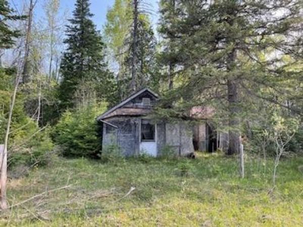 W19334 McGahn RD, Germfask, MI 49836