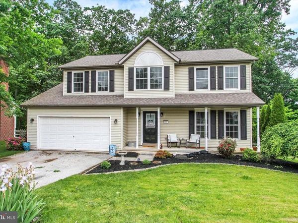 211 MOORE DRIVE , HANOVER, PA 17331