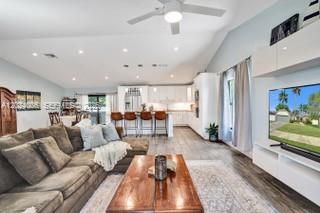 1020 SW 124th Way , Davie, FL 33325 Photo
