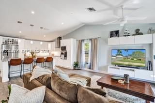 1020 SW 124th Way , Davie, FL 33325 Photo