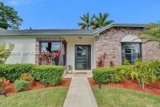 1020 SW 124th Way, Davie, FL 33325 Photo
