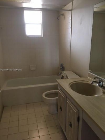 9351 Fontainebleau Bl , Unit B214, Miami, FL 33172 Photo