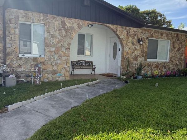 1816 NW 25th Ter , Fort Lauderdale, FL 33311