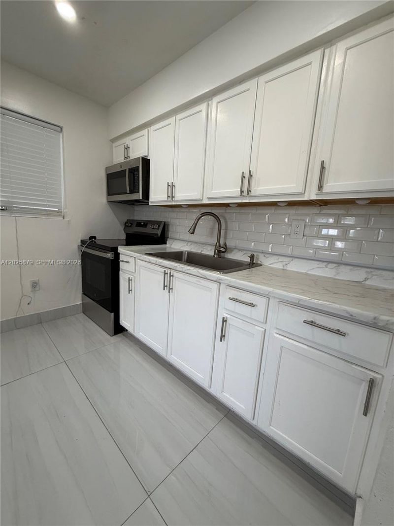 1816 NW 25th Ter, Unit 1, Fort Lauderdale, FL 33311 Photo