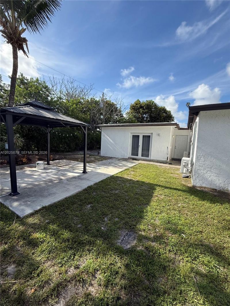 1816 NW 25th Ter, Unit 1, Fort Lauderdale, FL 33311 Photo