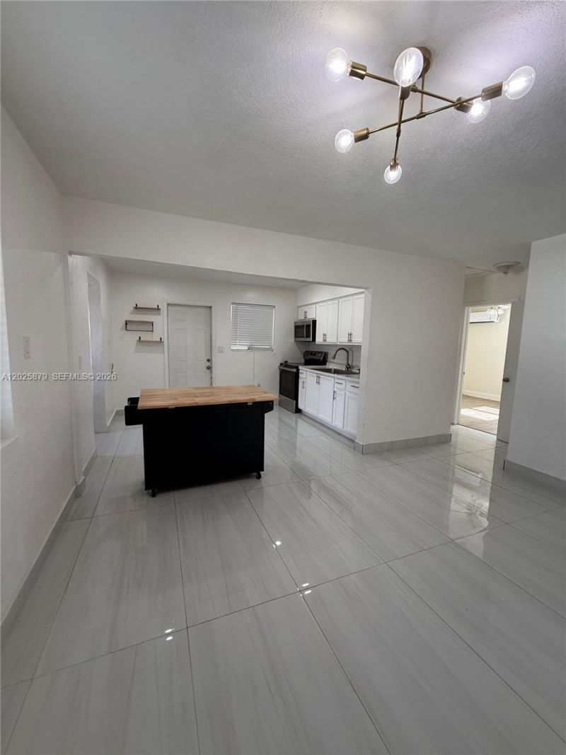 1816 NW 25th Ter, Unit 1, Fort Lauderdale, FL 33311 Photo