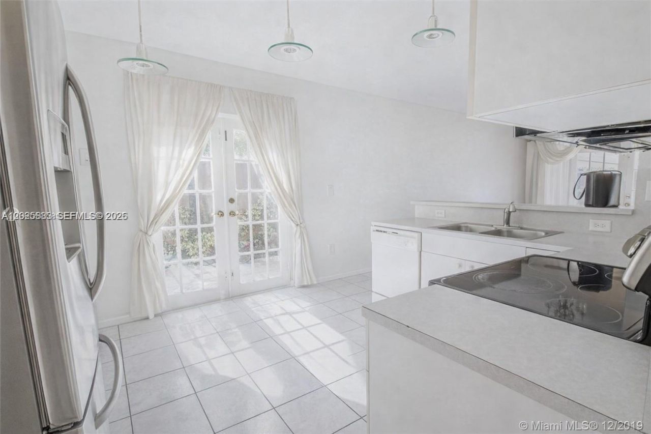 8224 SW 157th Ct , Miami, FL 33193 Photo