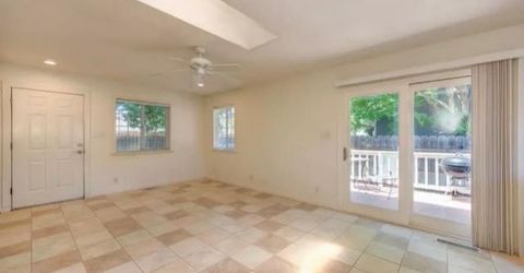 736 S School St, Lodi, CA 95240 Photo