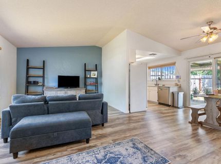 7404 Saxon, Sacramento, CA 95842 Photo