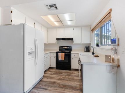 7404 Saxon, Sacramento, CA 95842 Photo