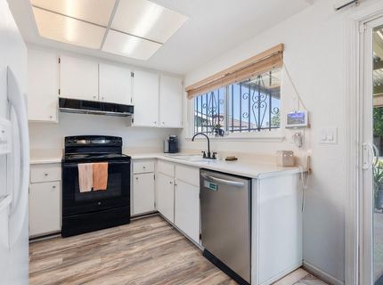 7404 Saxon, Sacramento, CA 95842 Photo