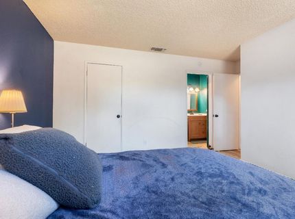7404 Saxon, Sacramento, CA 95842 Photo
