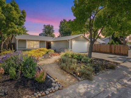 7404 Saxon, Sacramento, CA 95842 Photo
