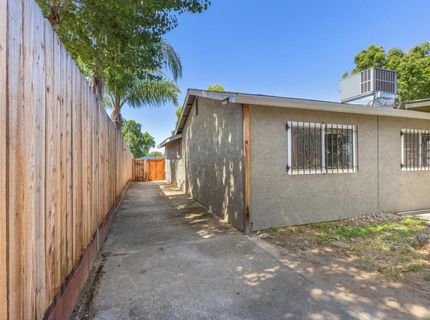 7404 Saxon, Sacramento, CA 95842 Photo