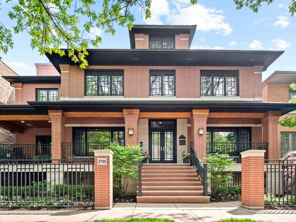 2705 N Bosworth Avenue , Chicago, IL 60614