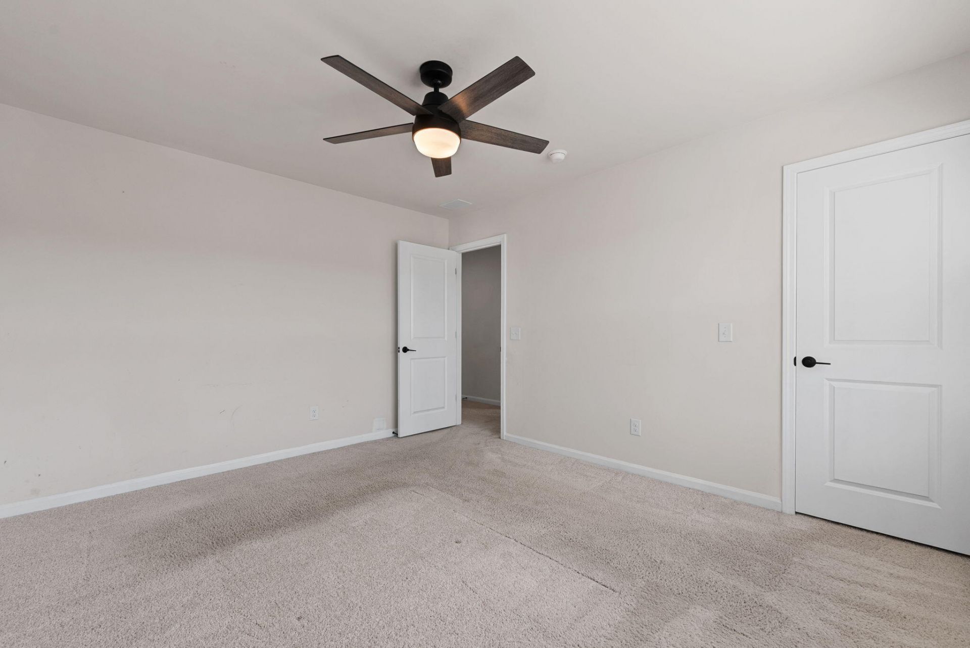 721 Mcroy Street Photo 34