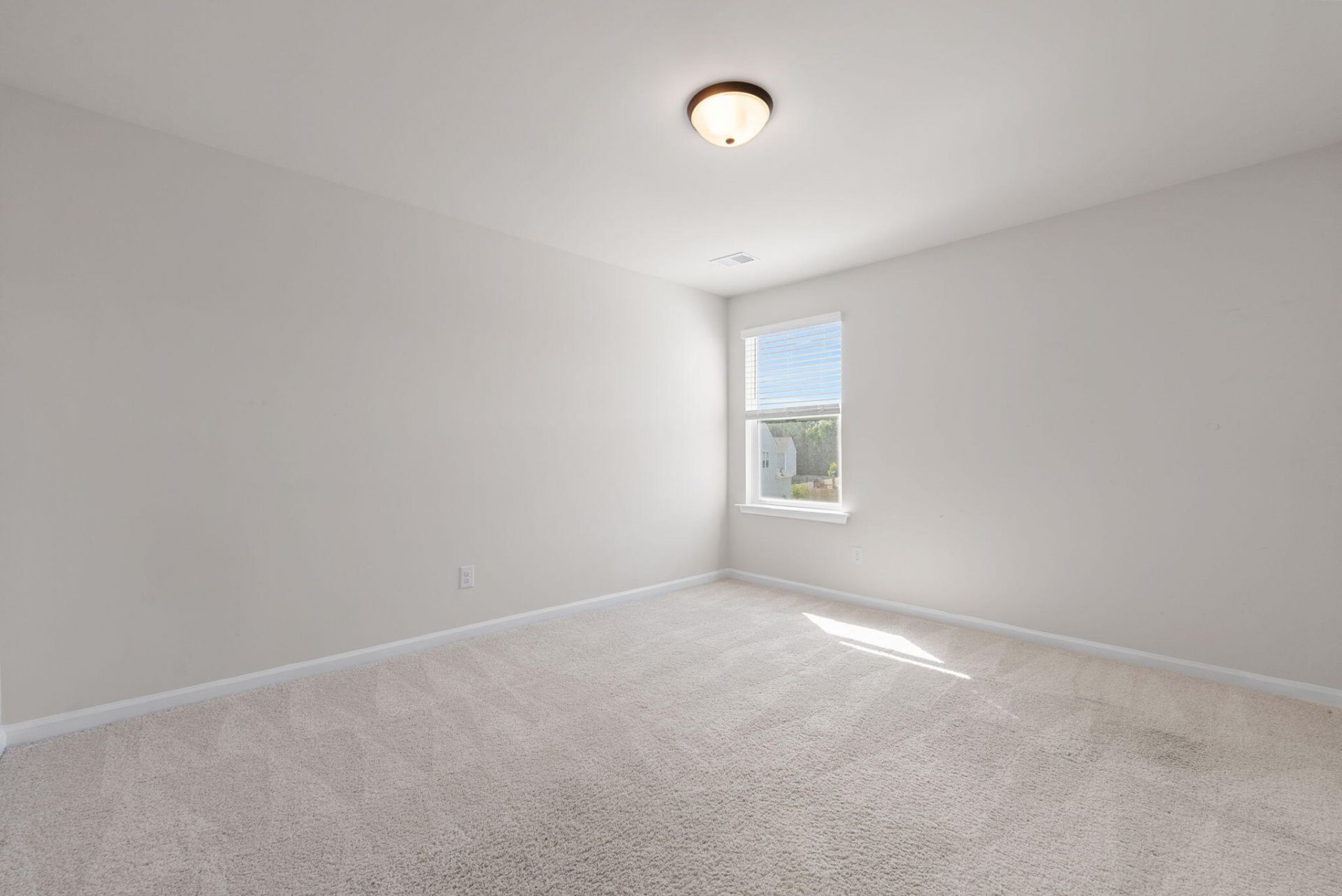 721 Mcroy Street Photo 35