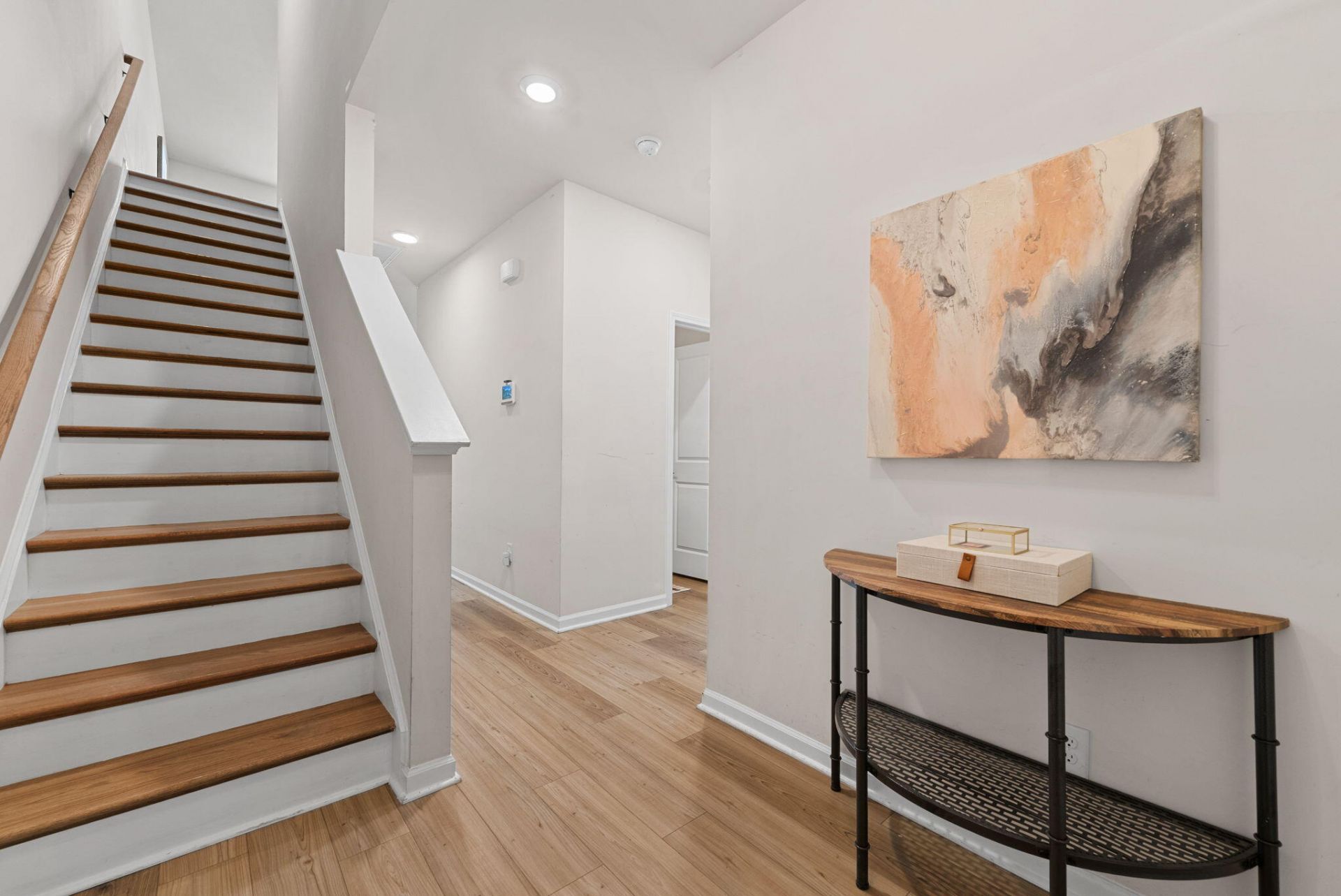 721 Mcroy Street Photo 4