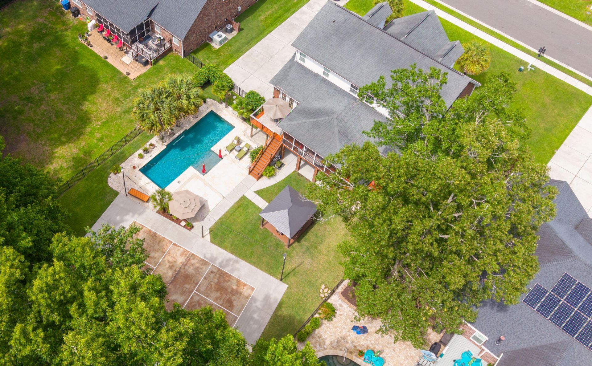 8730 Alexandria Drive Photo 11