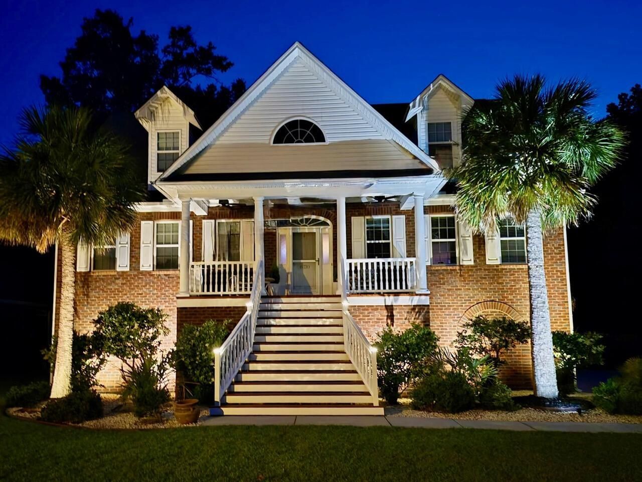 8730 Alexandria Drive Photo 2
