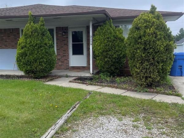 31779 Ryan Road , Warren, MI 48092